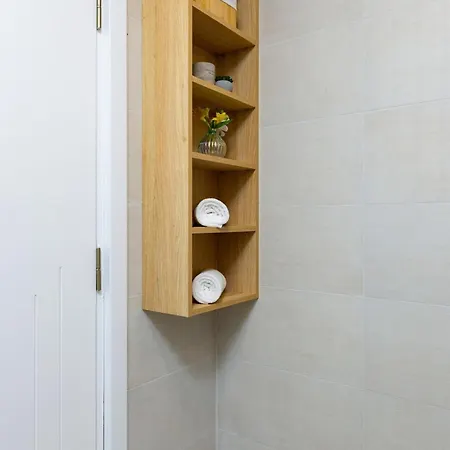 Alvera 1br With Private Parking *