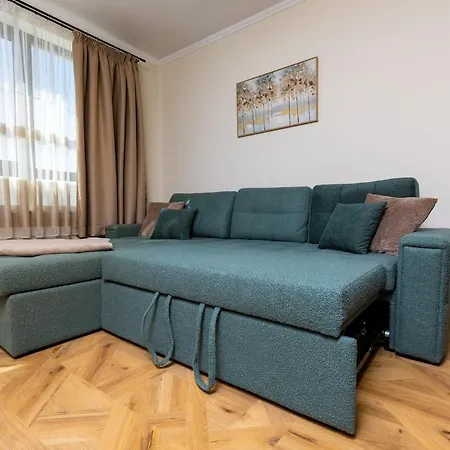Апартамент Alvera 1br With Private Parking Пловдив