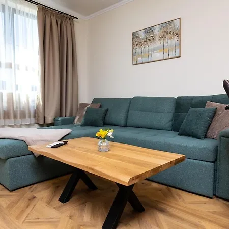 Апартамент Alvera 1br With Private Parking Пловдив