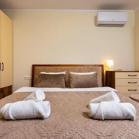 Alvera 1br With Private Parking Plovdiv