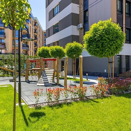 Апартамент Alvera 1br With Private Parking *